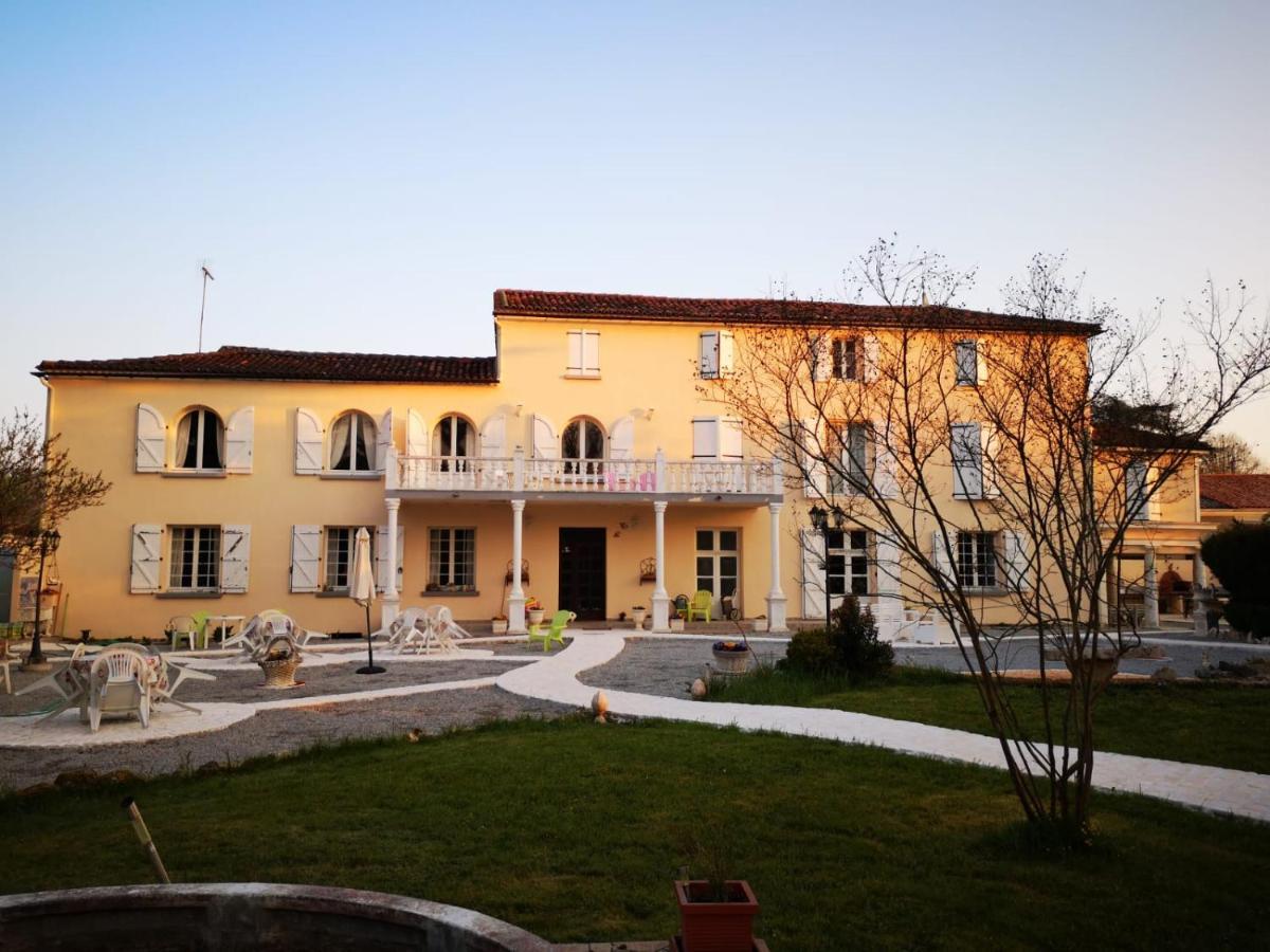 Le Clos Des Cedres B&B Ла-Рошфуко Екстер'єр фото