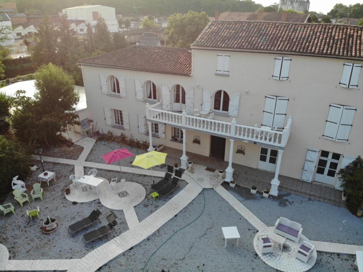 Le Clos Des Cedres B&B Ла-Рошфуко Екстер'єр фото