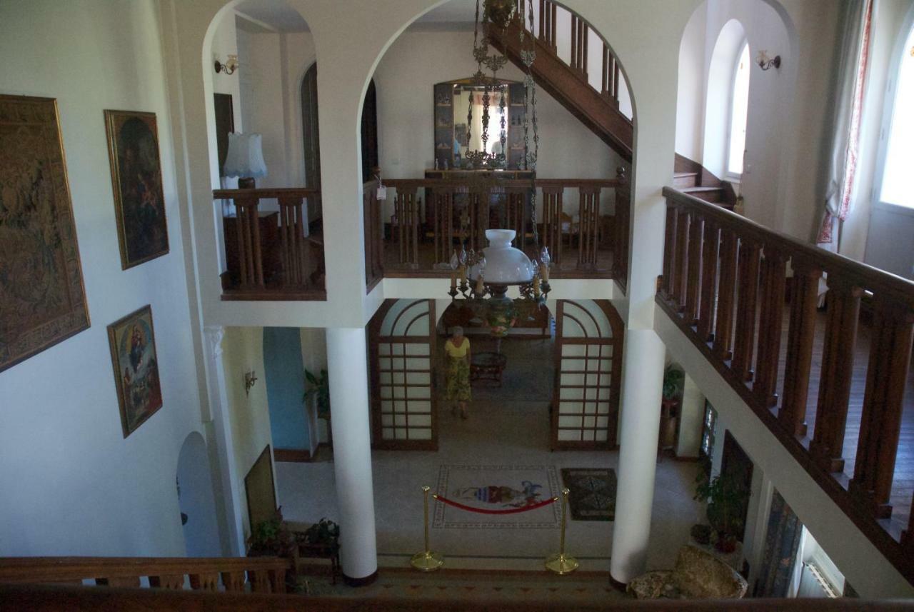 Le Clos Des Cedres B&B Ла-Рошфуко Екстер'єр фото