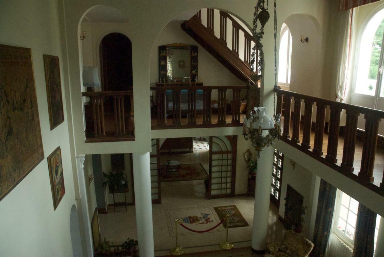 Le Clos Des Cedres B&B Ла-Рошфуко Екстер'єр фото